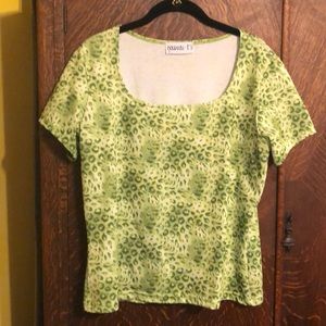 Women’s short sleeve Green printed top